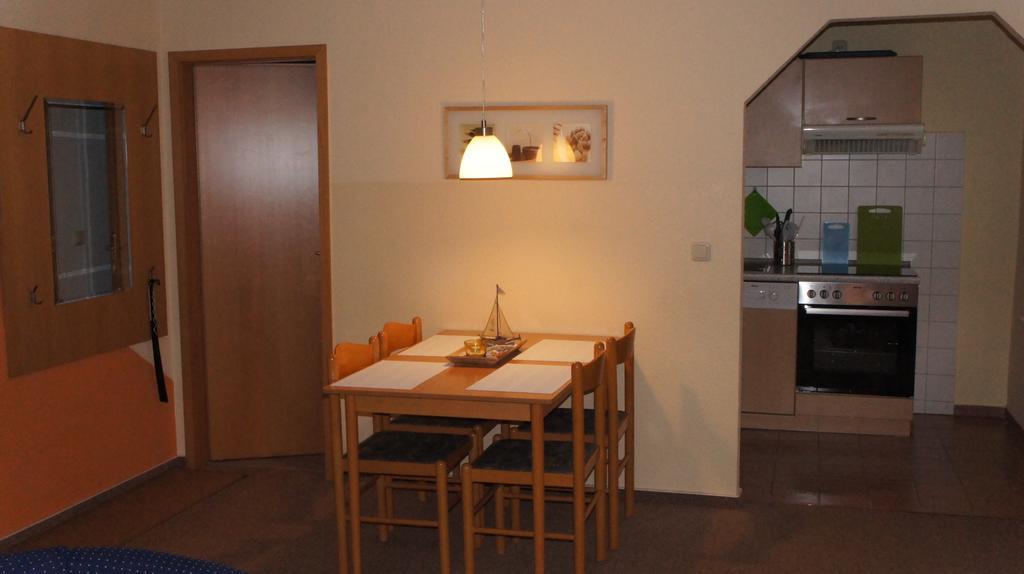 Ferienwohnungen Buetow Wißmar Chambre photo